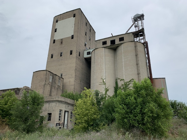 Abandoned grain elevator in Indiana 
