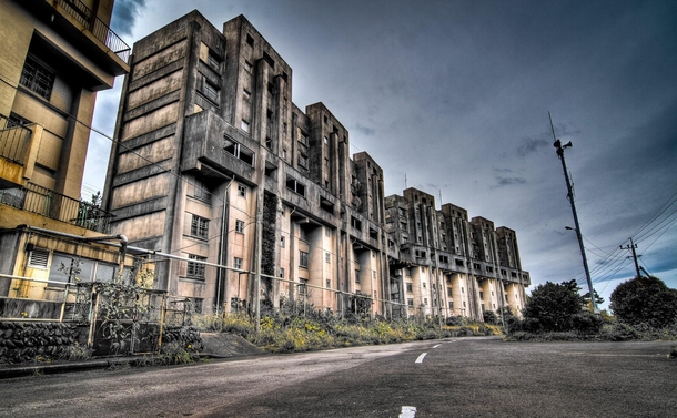 Abandoned homes in Ikeshima Japan - The phenomenon of akiya in Japan info inside