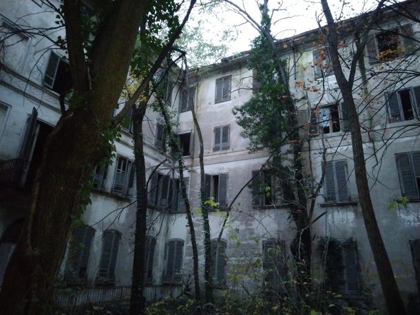 Abandoned hotel in italy 
