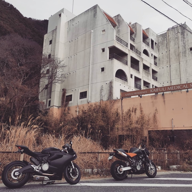 Abandoned hotel in Japan  Want more