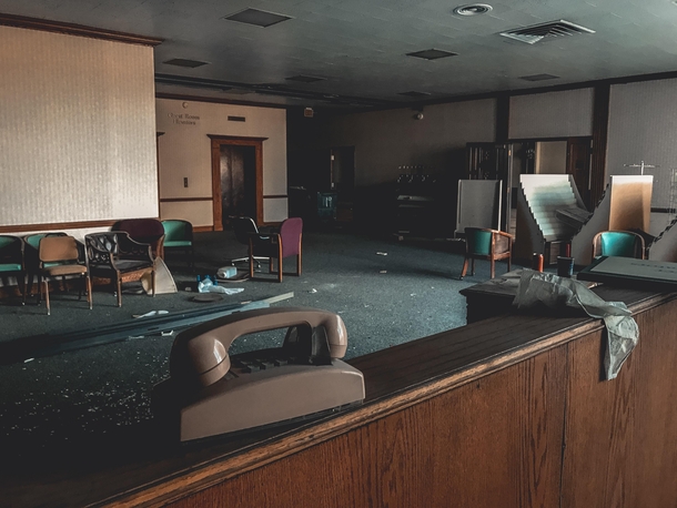 Abandoned Hotel in Kansas 