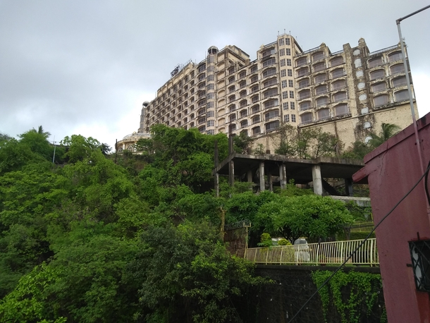 Abandoned Hotel in Mumbai