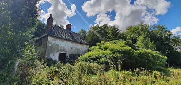 Abandoned House in Blackwood Forest Micheldever UK More Photos in Comments
