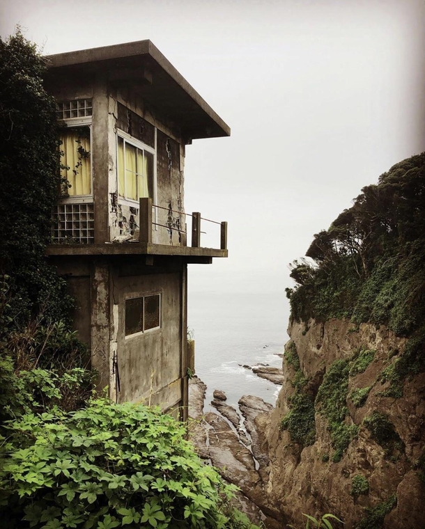 Abandoned House in Enoshima Japan  wontonjon on Instagram