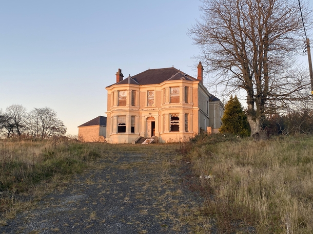 Abandoned house in rural Ireland 