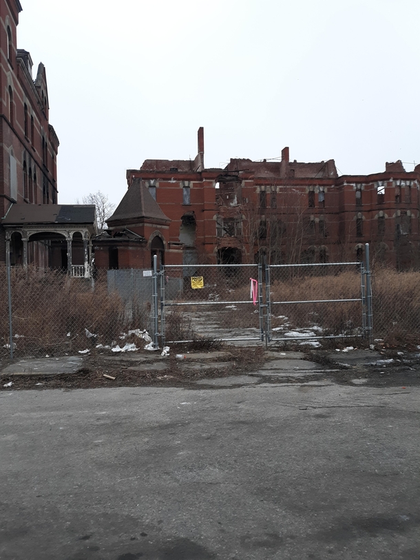 Abandoned insane asylum Hudson Ny