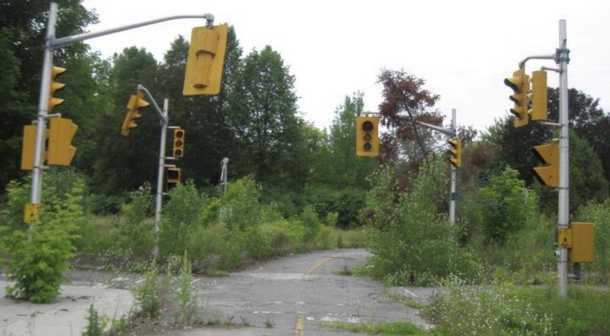 Abandoned intersection in the Canadian city Ottawa 