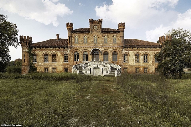 Abandoned Italian Castle