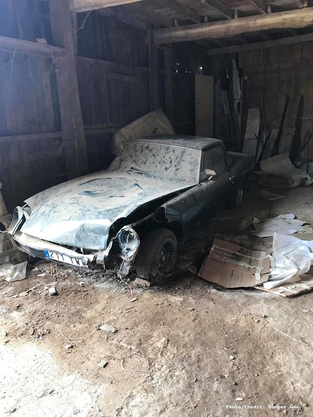 Abandoned Jensen-Healey France  Photo by Cooper Gus