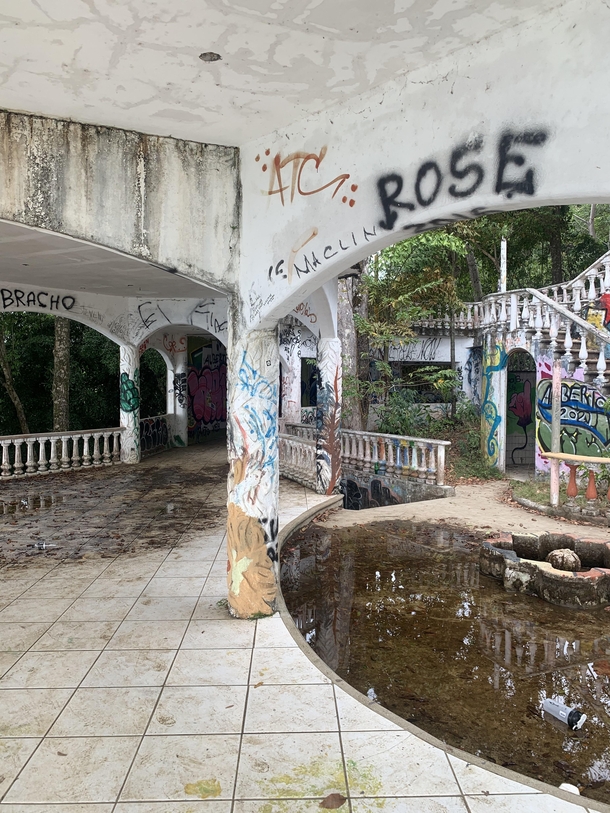 Abandoned mansion in Jaco Costa Rica