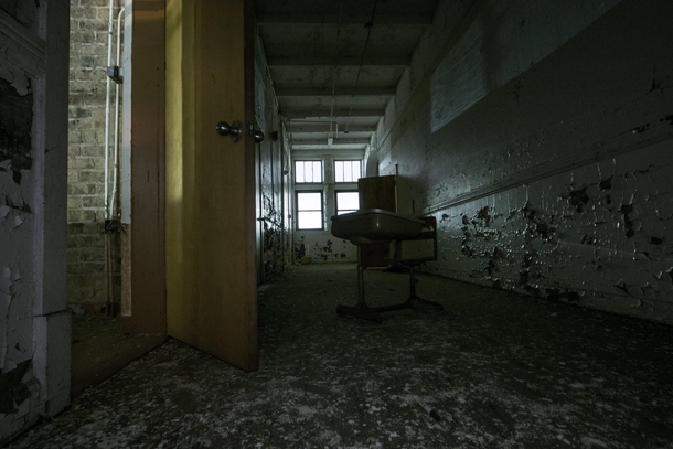 Abandoned middle school in Ohio