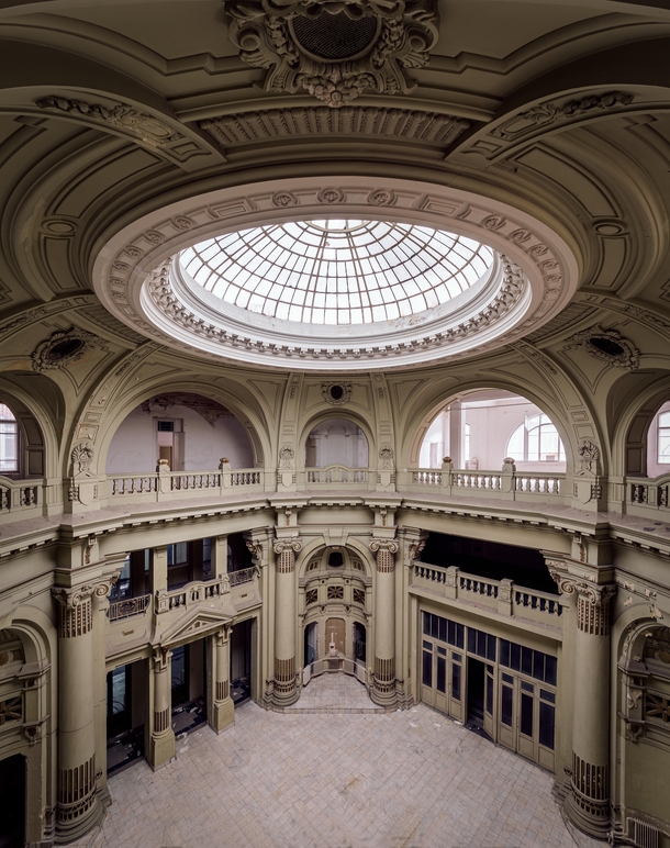 Abandoned palace in Hungary 