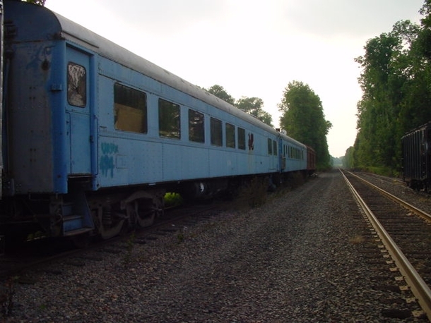 Abandoned passenger cars along NJ Transit line  Blue   Great American Railroad Series 