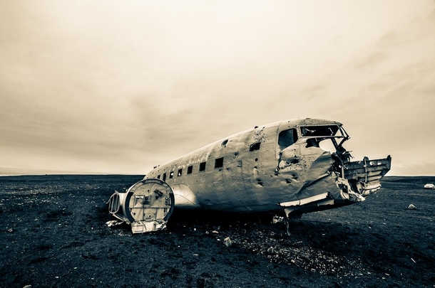 Abandoned plane in Iceland 