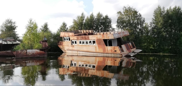 Abandoned Pleasure Boat 