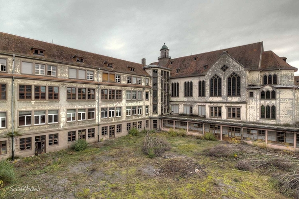 abandoned school in France by scruffybread 