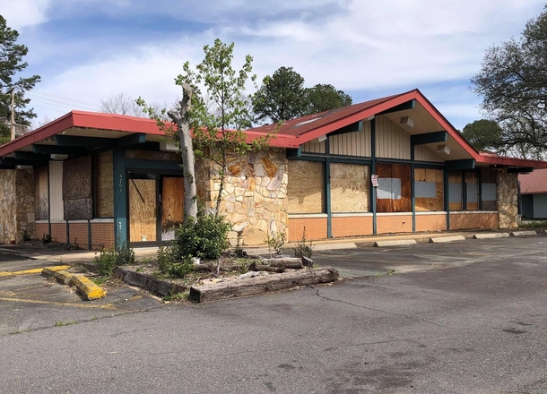 Abandoned Shoneys right next door to the Arbys I posted earlier- Charlotte NC Opened in  this was Charlottes third location Empty for at least  years
