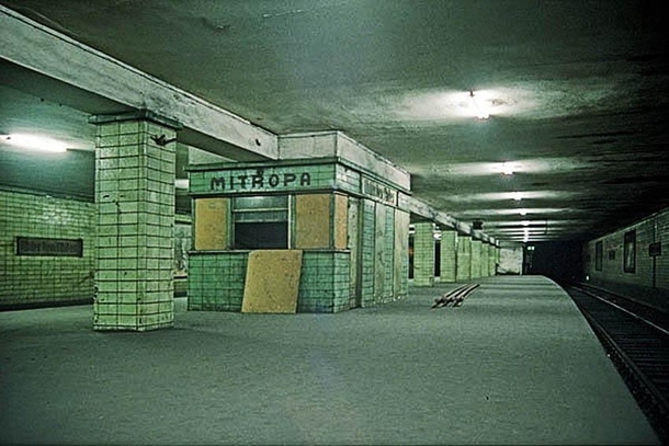 Abandoned Subway station in East Berlin Photorator