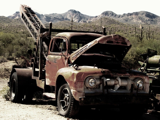 Abandoned Tow Truck in AZ 