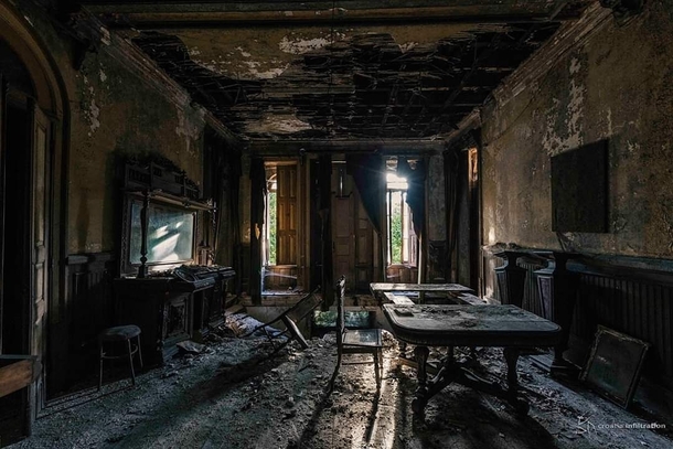 Abandoned villa in Portugal
