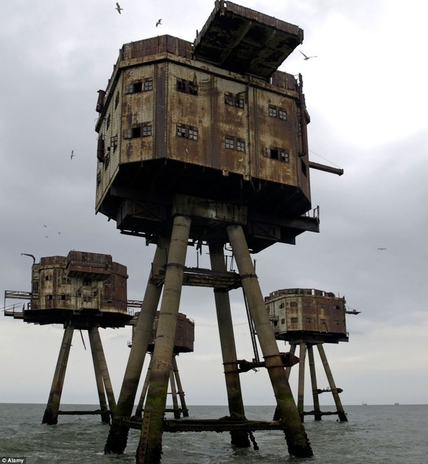 Abandoned wartime Redsands forts 