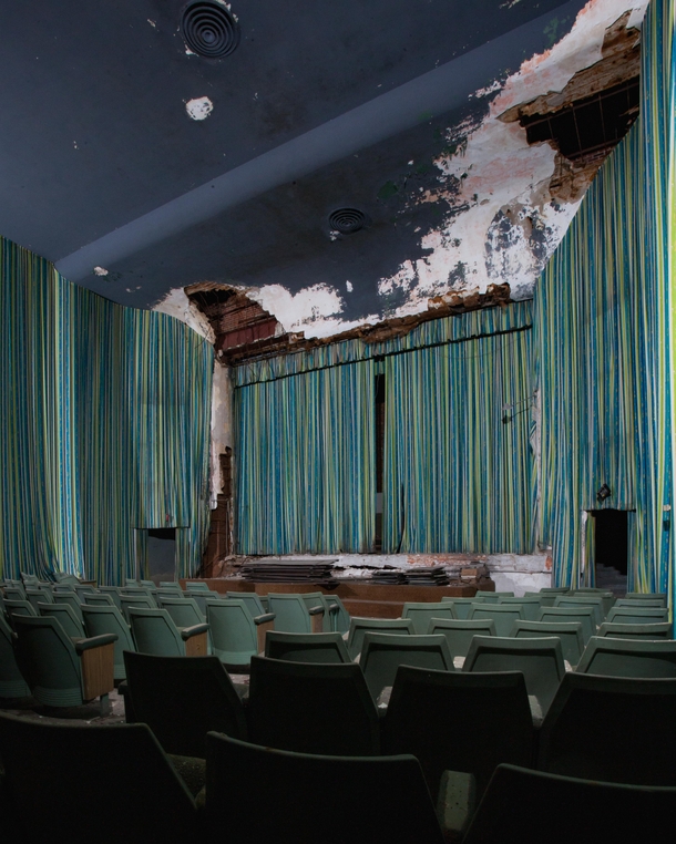Abandoned -year-old Art Deco Theatre ocx
