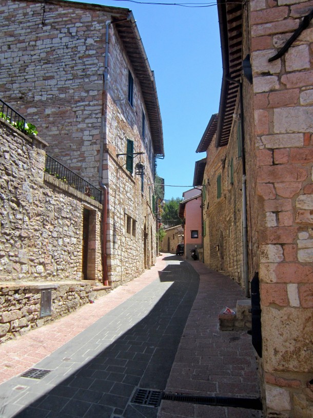 Alley in Assisi Italy 