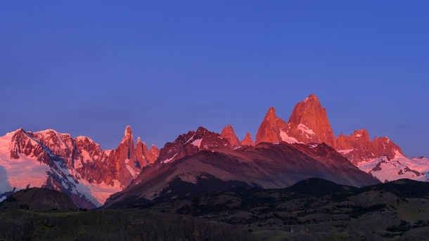 Alpen glow over El Chalten Patagonia Argentina at sunrise 
