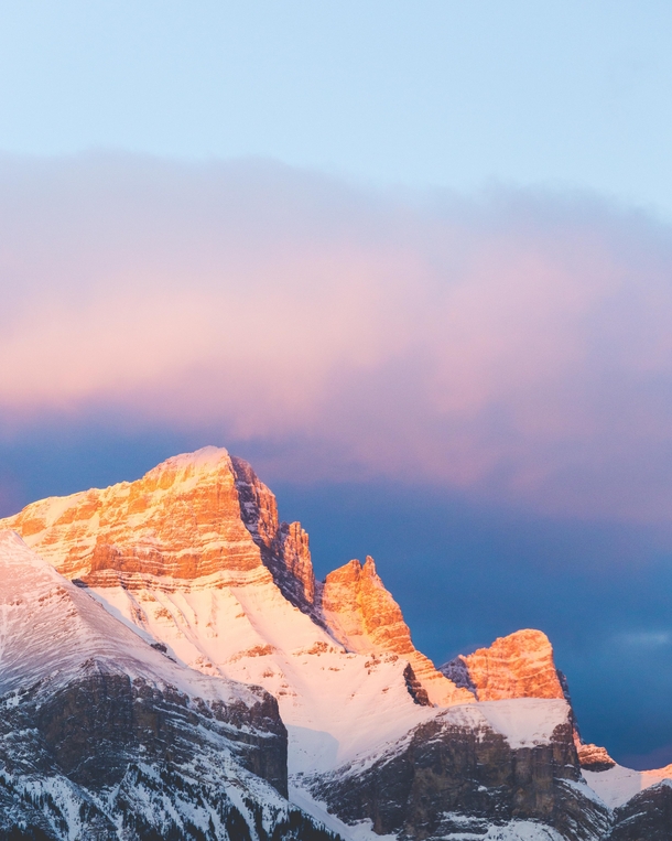 Alpenglow in Banff National Park switchbackimages 