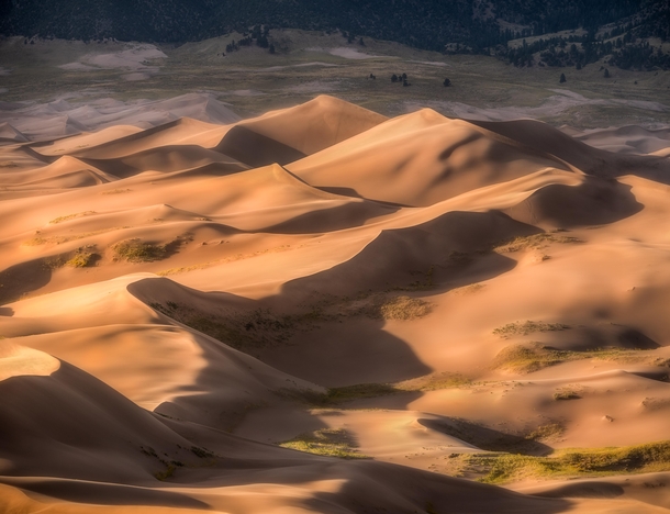 Amazing light and contrast during sunset at Great Sand Dunes NP in Colorado 