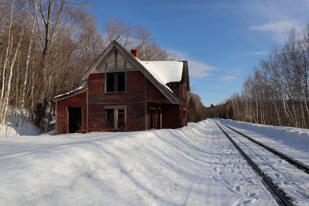 An abandoned Formans house in the mountains of Maine