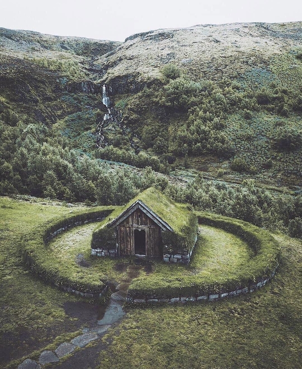 An abandoned house somewhere in iceland