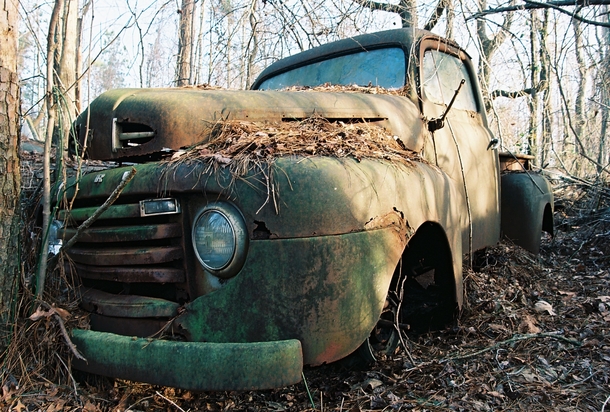 An abandoned truck in a farmers field by New Bern North Carolina