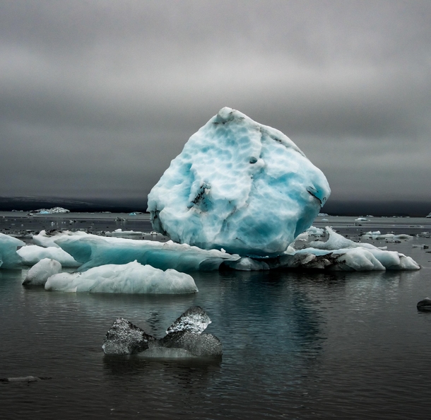 An iceberg in a glacier lagoon in Iceland seems to bend the law of physics  - Insta glacionaut