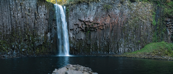 An incredible and secluded waterfall in rural Oregon 