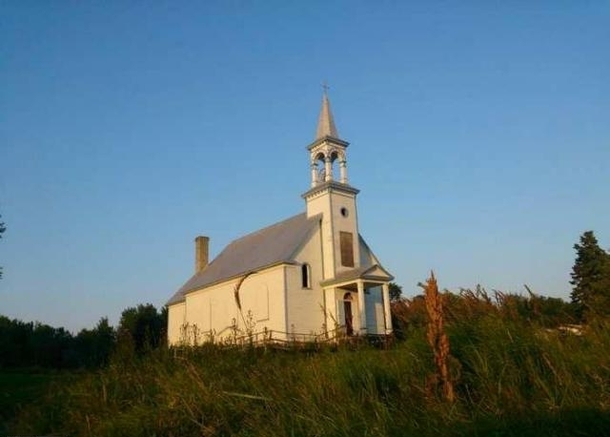 An old desserted church in Thunder Bay Ontario