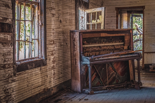 An old piano I found inside an abandoned churchschool in Florida OC 