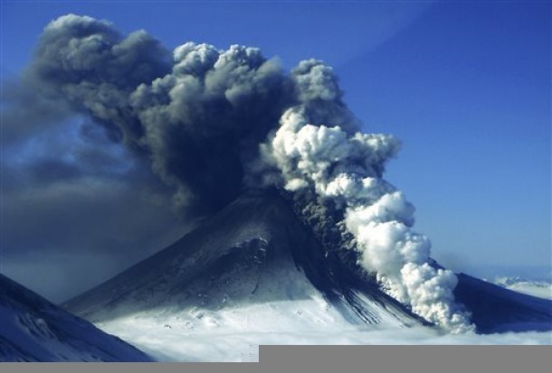 ANCHORAGE ALASKA volcano shoots ash  feet into the air 