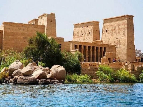 Ancient civilization beside the nile river Luxor Egypt