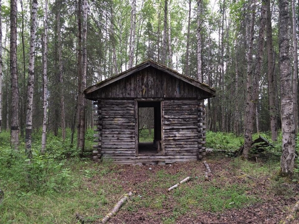 Another abandoned cabin in Alaska