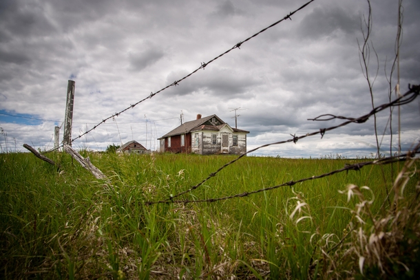 Another abandoned house on the prairies OC