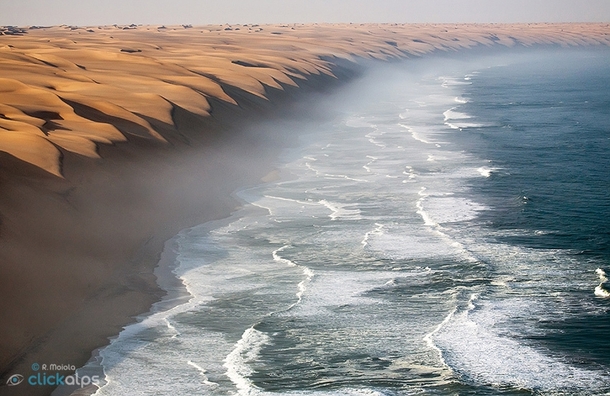 Another Shot of Namibia by  Roberto Sysa Moiola 