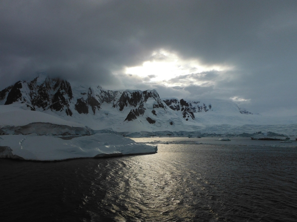 Antarcticas Lemaire Channel 