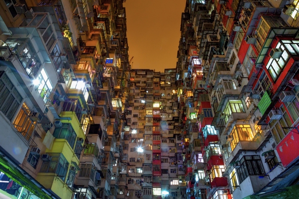 Apparent block in Hong Kong on a humid rainy night