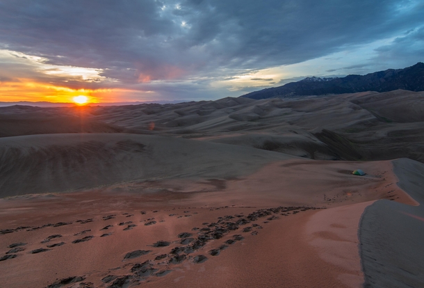 Backpacking in the Great Sand Dunes National Park 