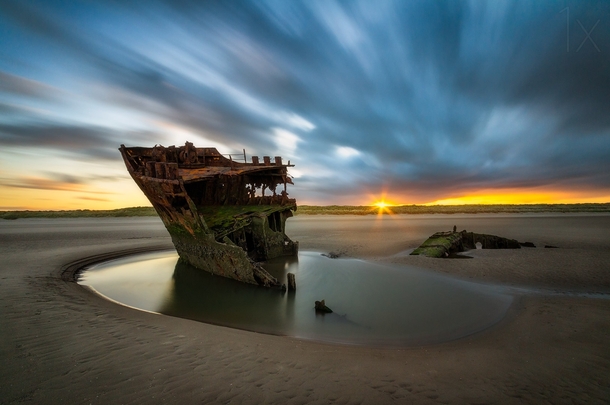 Baltray ship wreck Ireland  photo by Rafal Rozalski