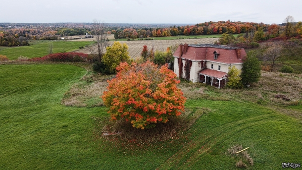 Beautiful Abandoned Farm House on a Hill in Ontario Canada 