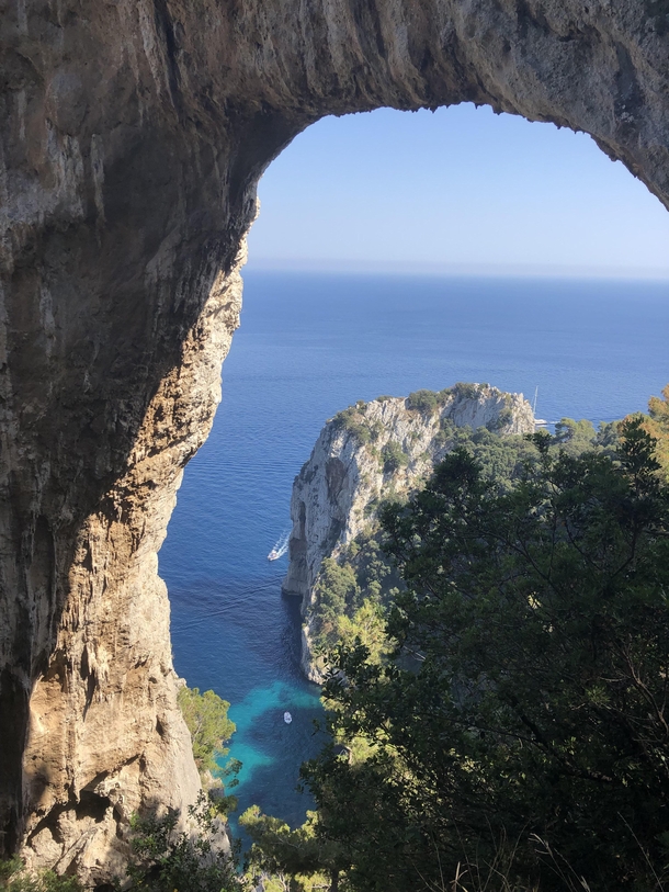 Beautiful Capri Italy  x  