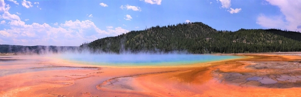 Beautiful colors at Grand Prismatic Spring Yellowstone National Park Wyoming 
