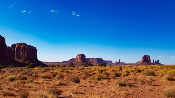 Beautiful day in Monument Valley Artists point AZ 